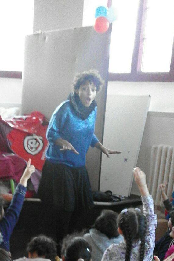 Mara Menzies Storyteller captivating the children